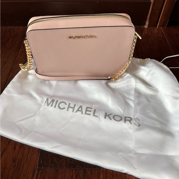 Michael Kors Pink Crossbody Bag - Picture 7 of 8